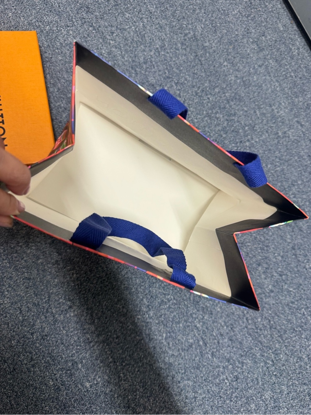 Louis Vuitton wallet box and bag - Picture 10 of 15